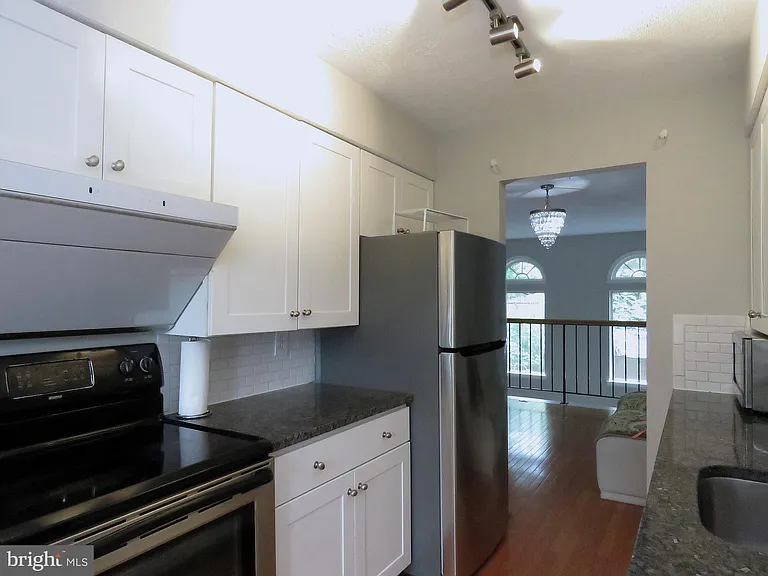 13945 Big Yankee Ln — Photo 8