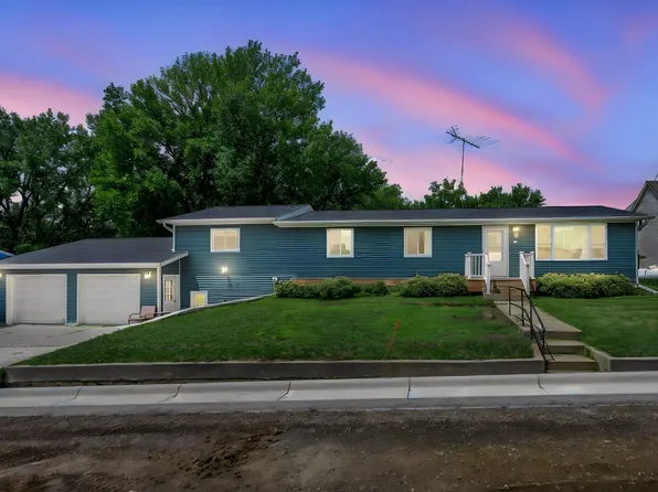 210 S 6th St, Kiester, MN 56051