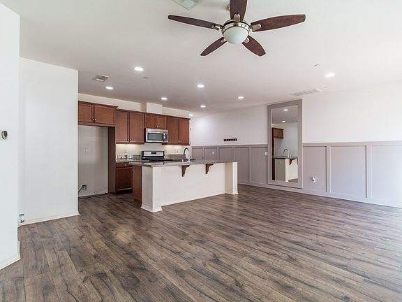 3rd image of 22073 Barrington Way