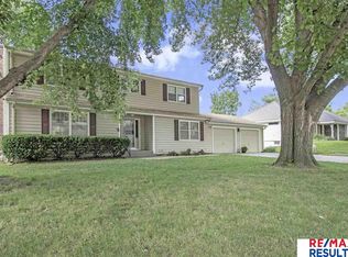 10012 Seward St, Omaha, NE 68114