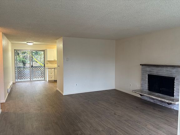 4th image of 10428 29th St E #10428