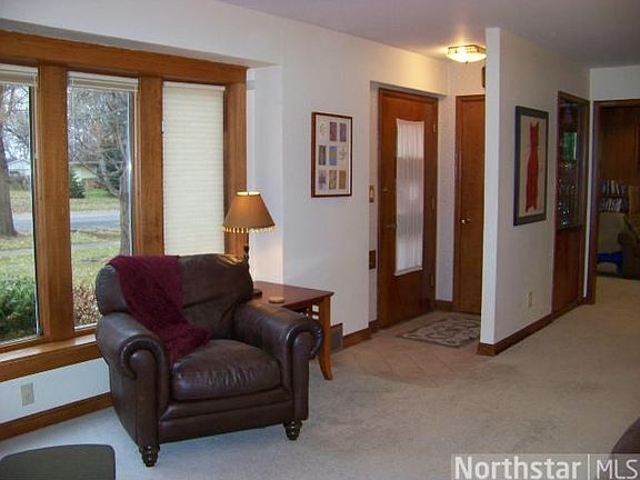 3rd image of 3976 Reservoir Blvd NE