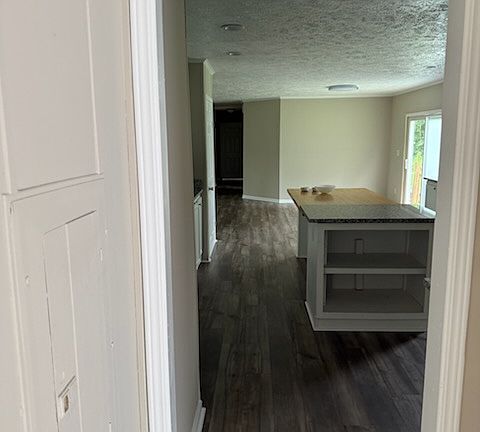 Entry way from laundry room