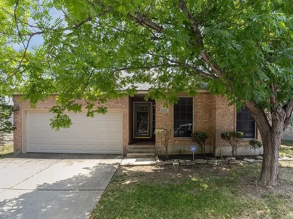 1721 Rosenborough Ln S, Round Rock, TX 78665