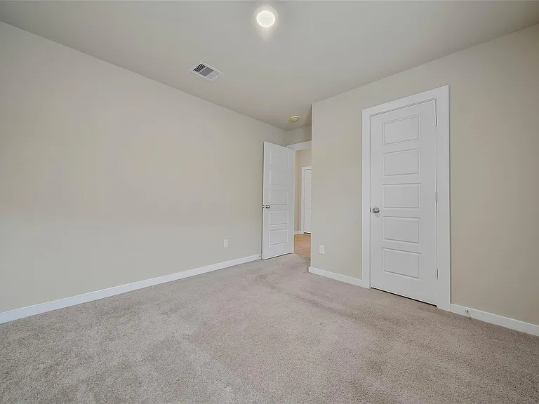 1016 Brighton Orchards Ln — Photo 32
