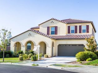 6082 Red Spur Ct, Fontana, CA 92336