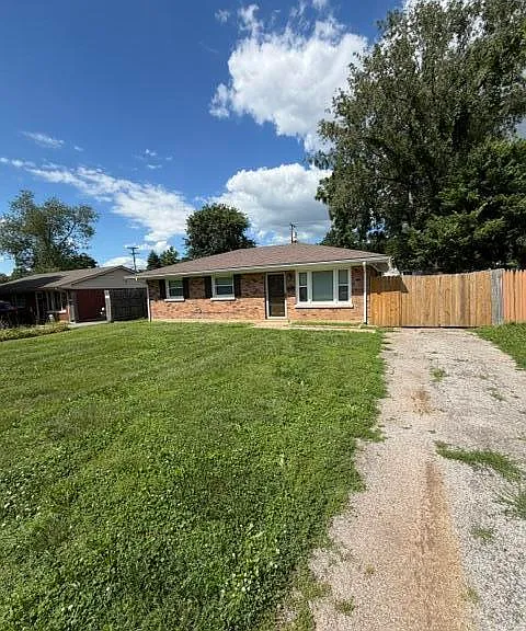 2059 Deauville Dr — Photo 1
