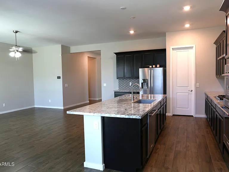 1201 E Cherrywood Pl — Photo 34
