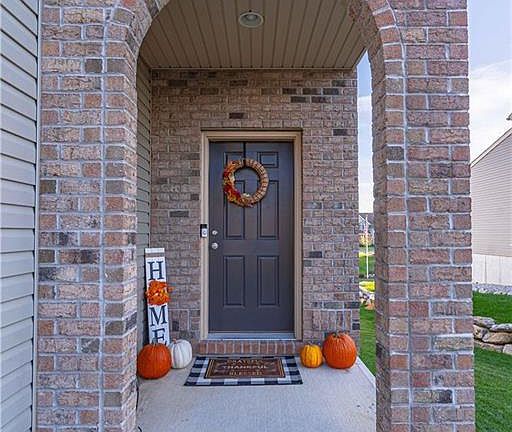 4th image of 4483 Cottonwood Dr