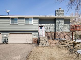7107 Pontiac Cir, Chanhassen, MN 55317
