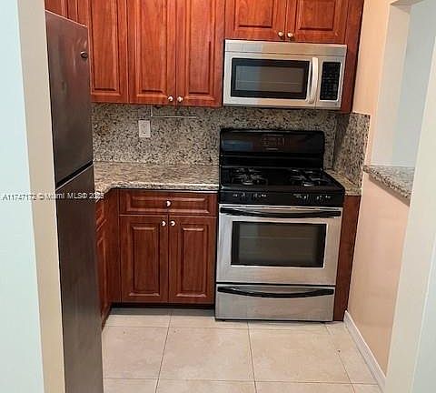 4th image of 14500 SW 88th Ave APT 233
