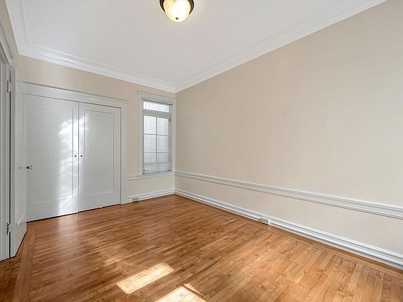 3rd image of 1250 Pine St #9