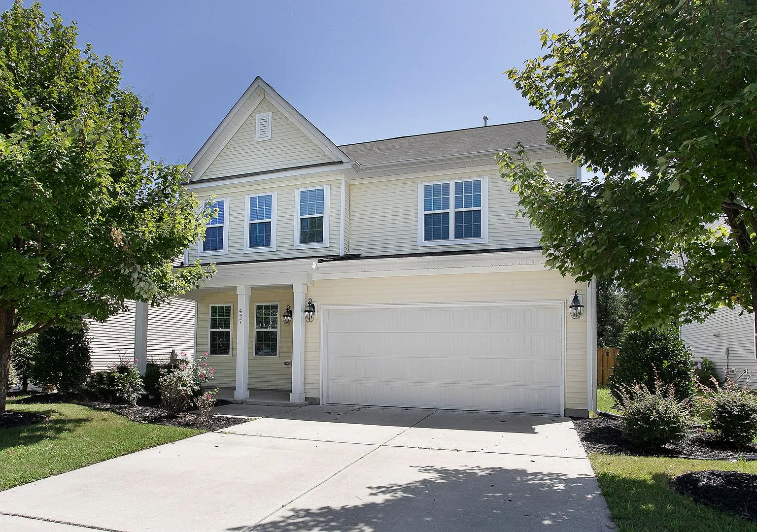 Beautiful 4 Bedroom Home with Fenced in Yard! Located in the Summerdale Neighborhood-Fuquay Varin... — Photo 1