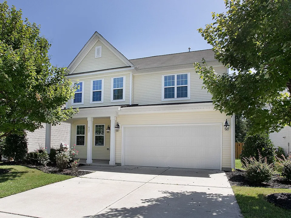 427 Stapleford Ln