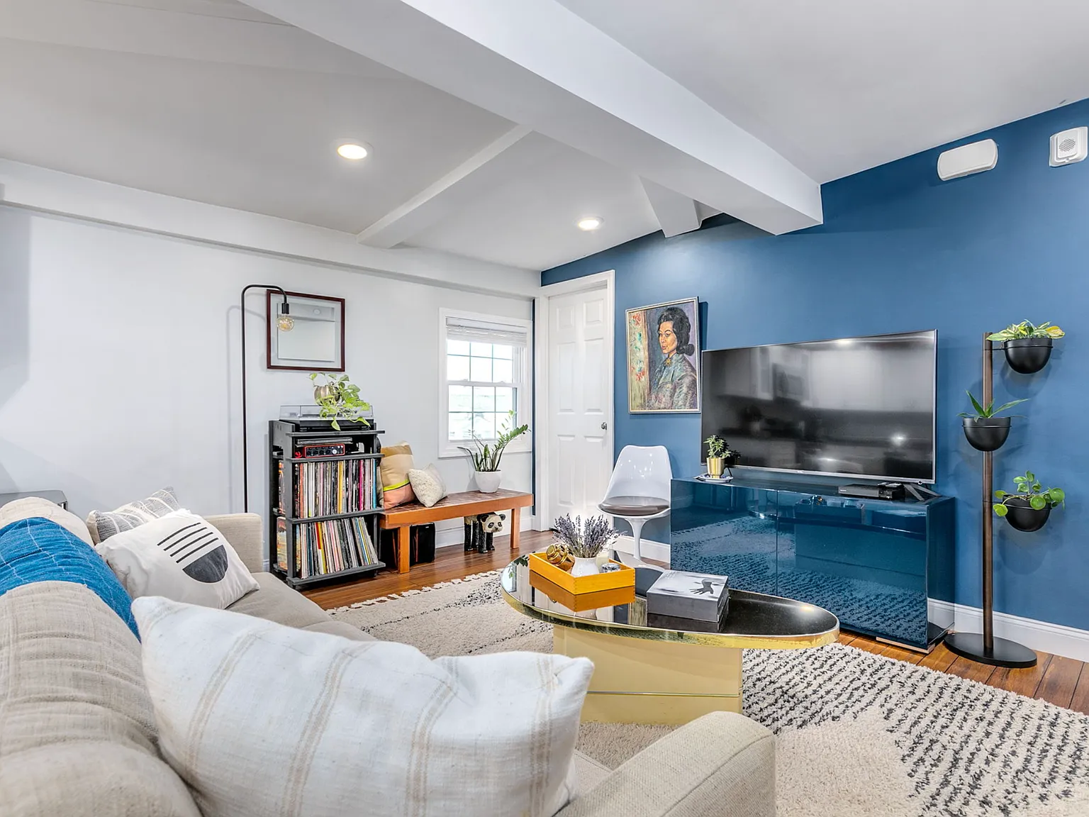 2 bed, 900 sqft, $2,850 — Photo 4