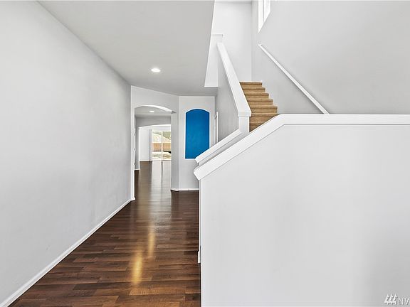 4th image of 18914 110th Avenue Ct E