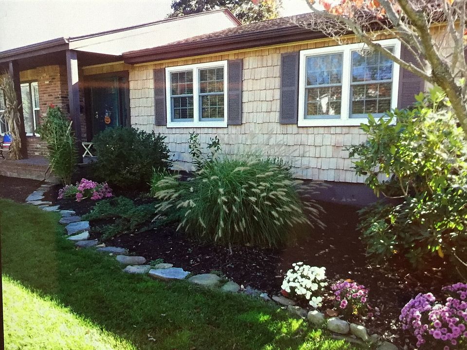 1st image of 7 Attridge Dr