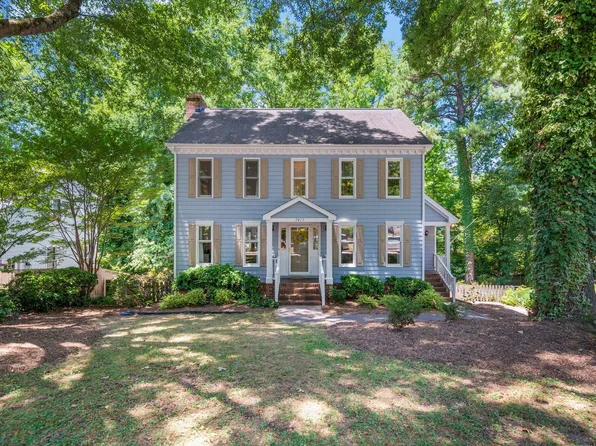 7417 Chippenham Ct, Raleigh, NC 27613