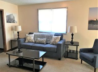 402 William St, Omaha, NE 68108