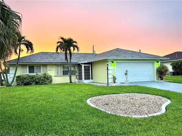 40 NE 13th Pl, Cape Coral, FL 33909
