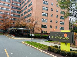 Woodland House, Hartford, CT 06105