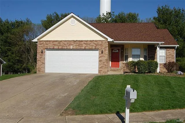 100 Bennington Dr photo 1