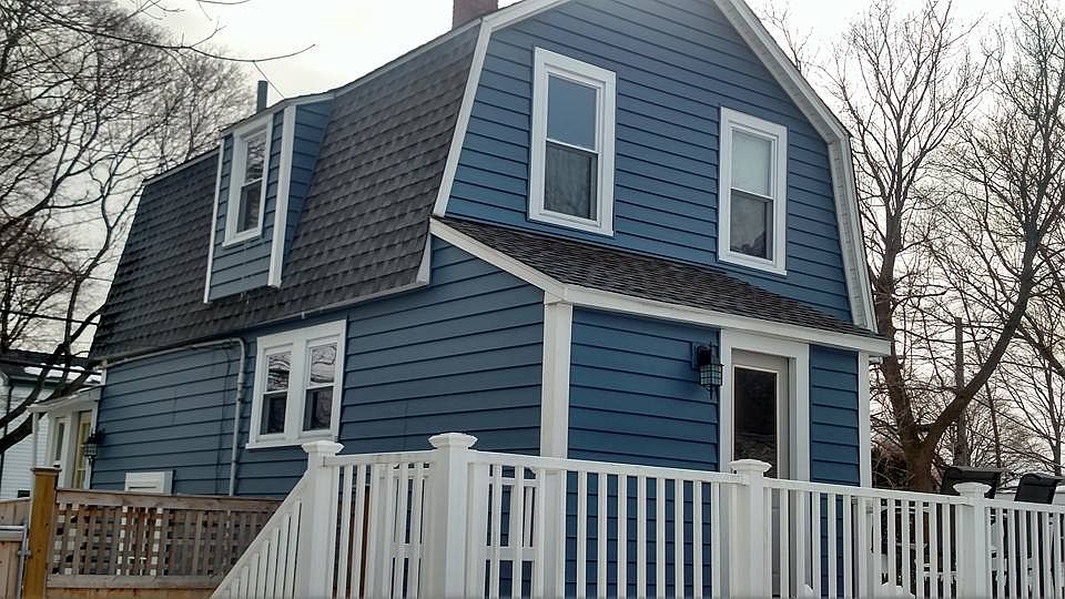 2nd image of 90 Darrow St