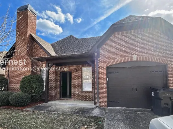 1195 Washington Dr, Moody, AL 35004