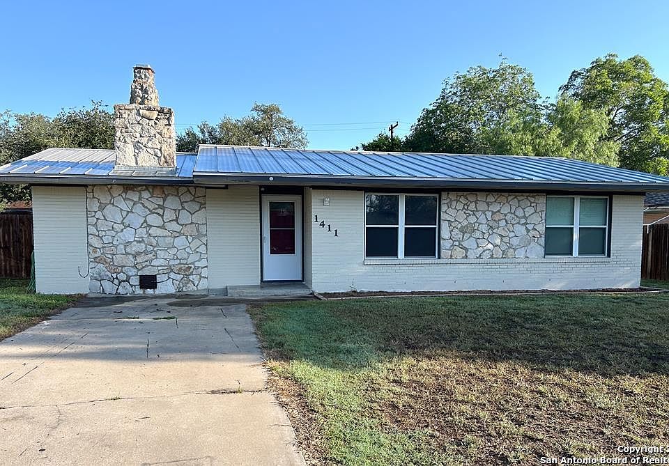 1st image of 1411 Wren Lane