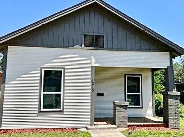 1213 E Tucker St, Fort Worth, TX 76104