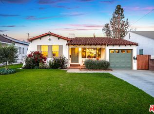 626 N Beachwood Dr, Burbank, CA 91506