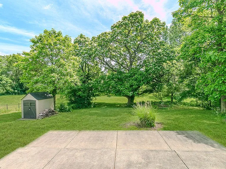 12433 Webster Rd — Photo 31