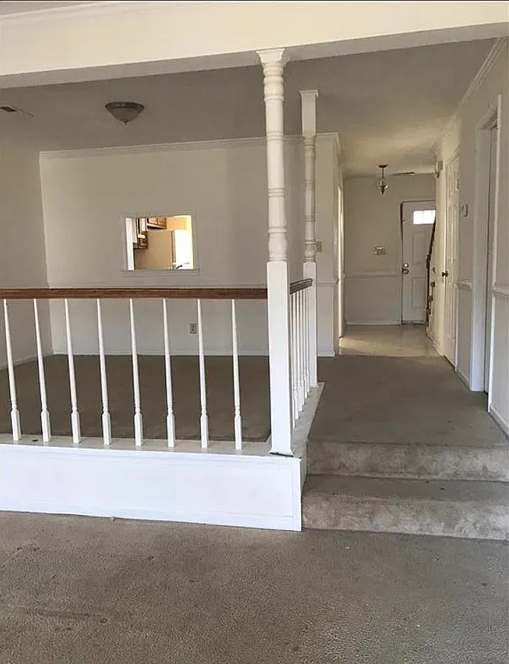 3 bed, 2.5 bath, 1614 sqft, $2,000 — Photo 3