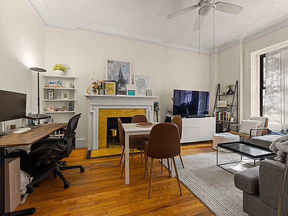 2nd image of 139 W 80th St APT 3A