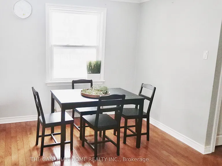 174 Patricia Ave — Photo 3
