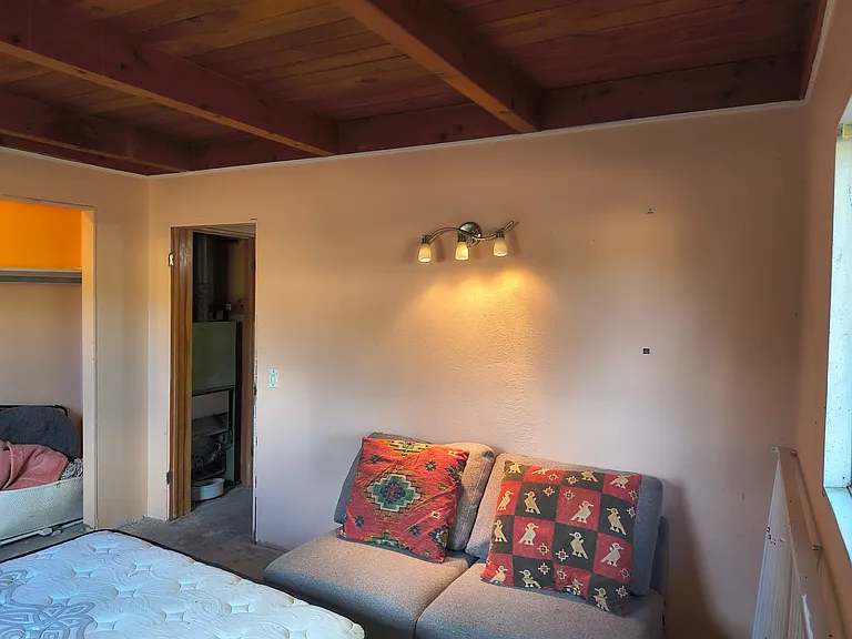 302 Hinde Pl — Photo 35