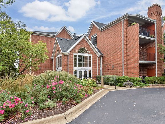 2nd image of 123 Hunt Club Dr #123