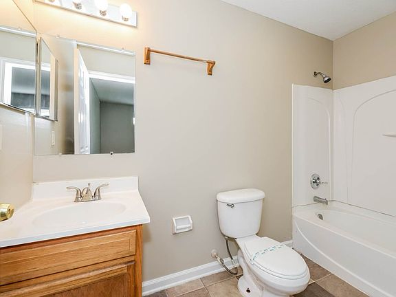 4th image of 1233 Homard Pl #1