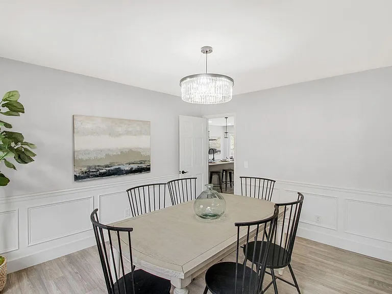 305 Mayfield St — Photo 18
