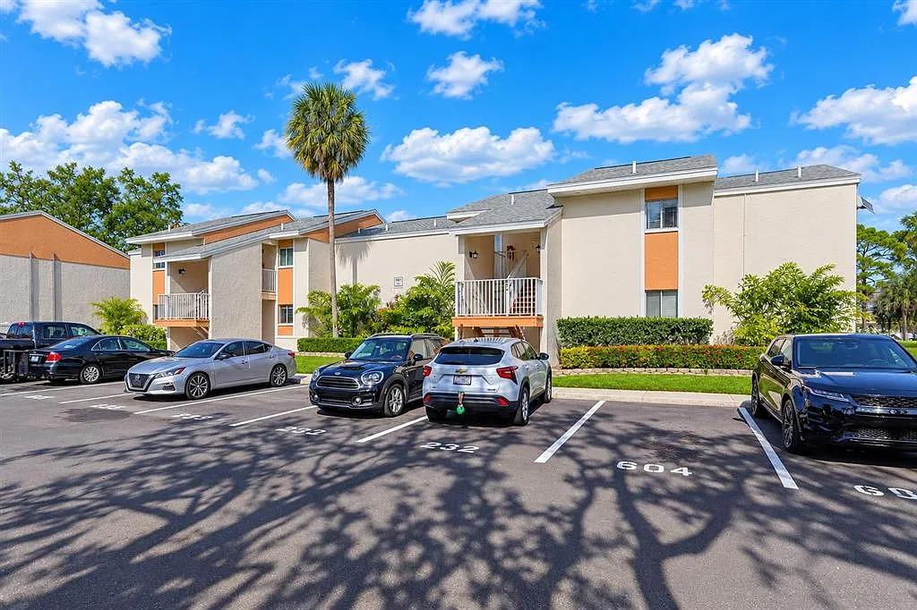 1 bed, 1.0 bath, 760 sqft, $2,000 — Photo 3
