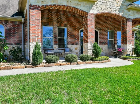 1682 Opal Trl, Willis, TX 77378
