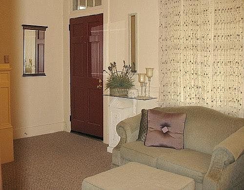 Another pic of the living room!