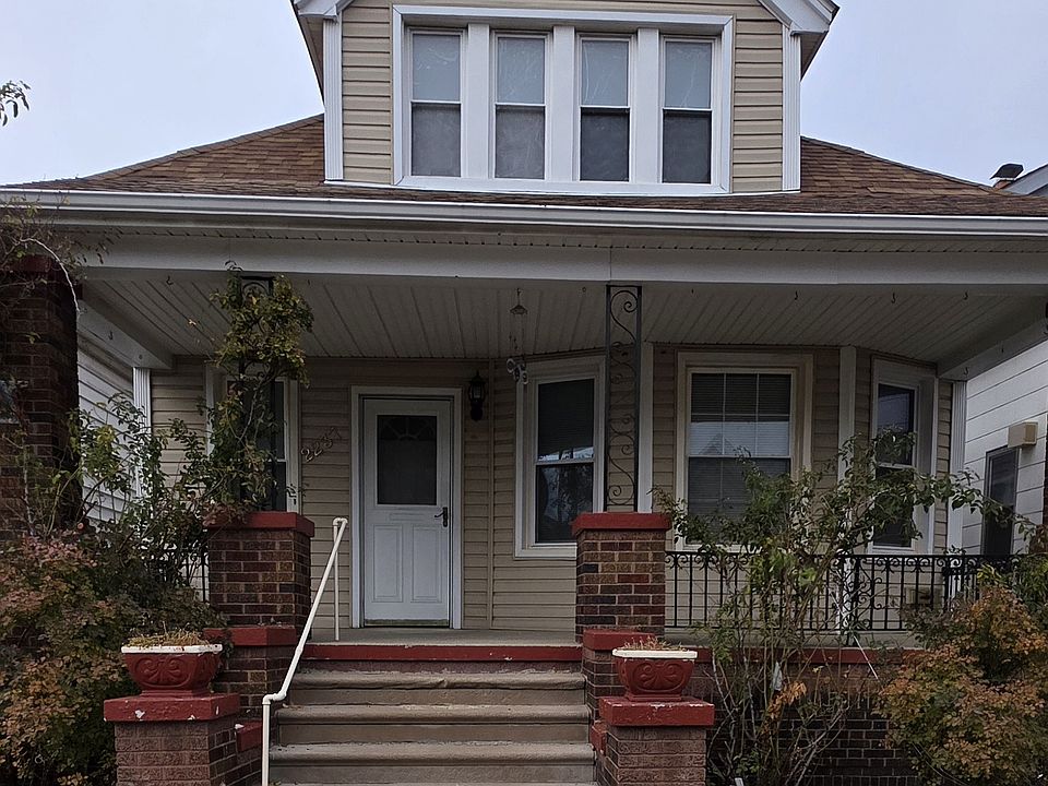 1st image of 2237 Yemans St Floor 1