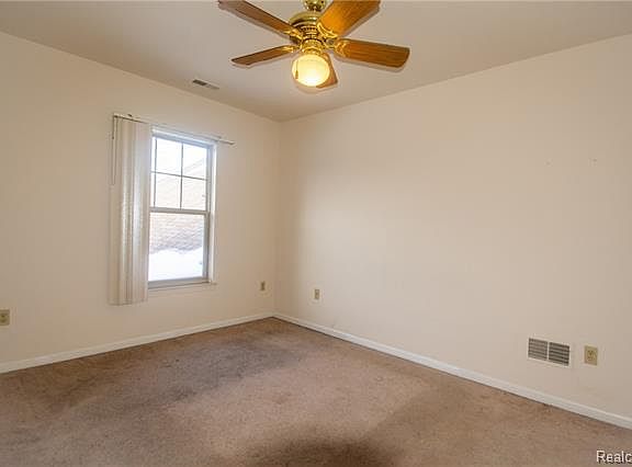 5th image of 1400 Biddle Ave