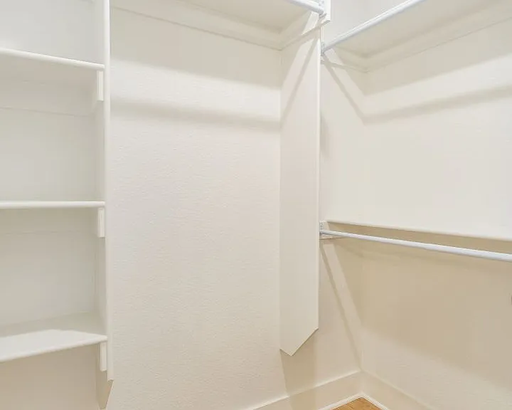 952 Petit Jean St — Photo 16