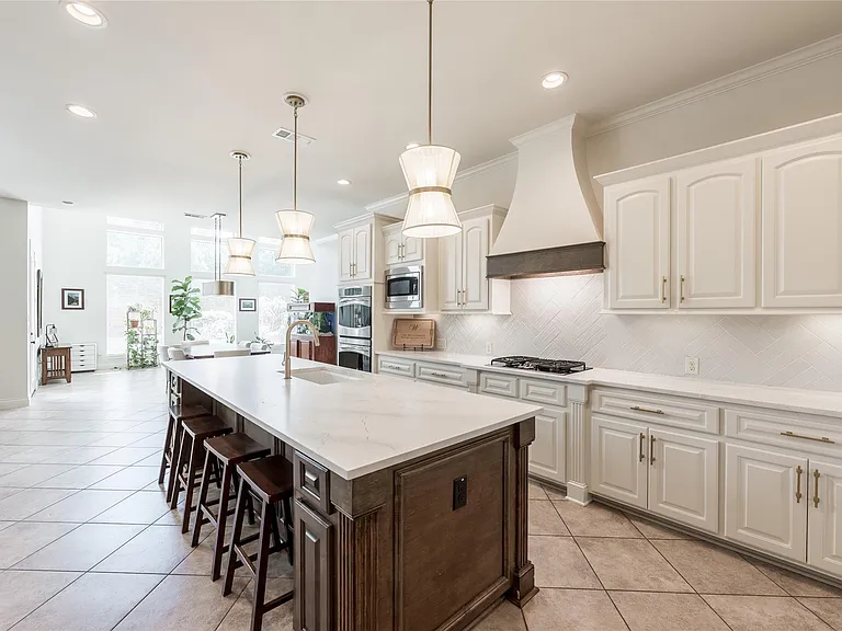 2447 Monarch Terrace Dr — Photo 13