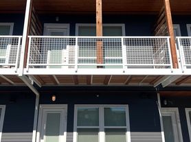 2713 E Evergreen Blvd