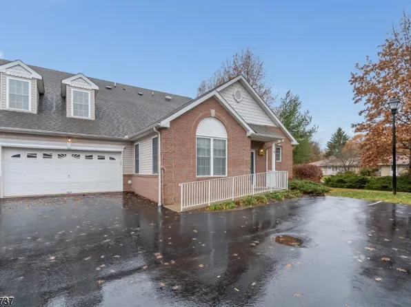 14 Indian Plantation St #14, Raritan Twp., NJ 08822