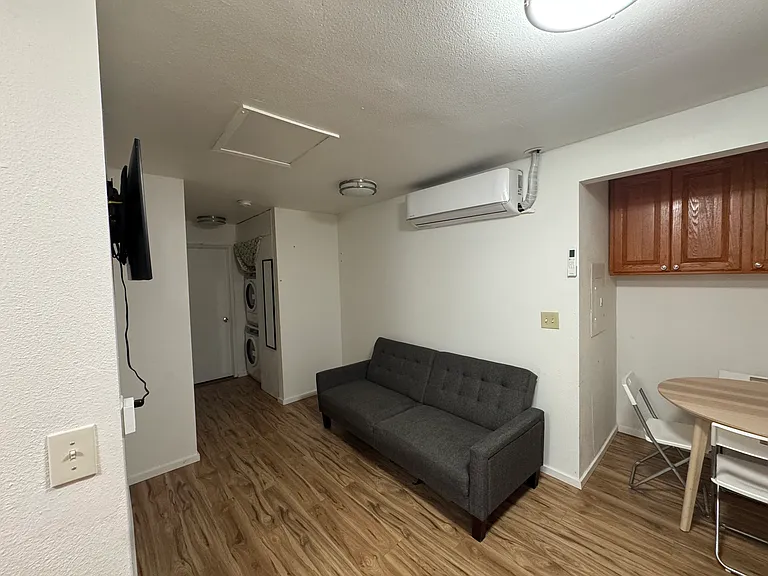 1650 SW 114th St #B — Photo 2