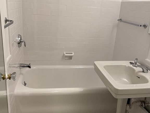 4th image of 5 Tudor City Pl APT 724